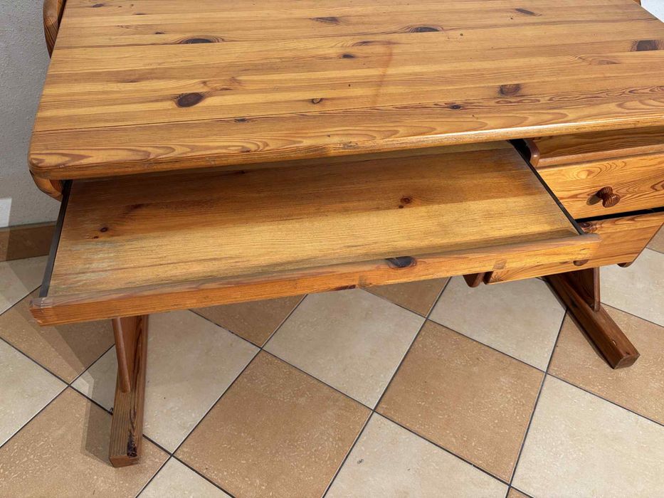 Używane biurko sosnowe z funkcją podnoszenia blatu REZERWACJA