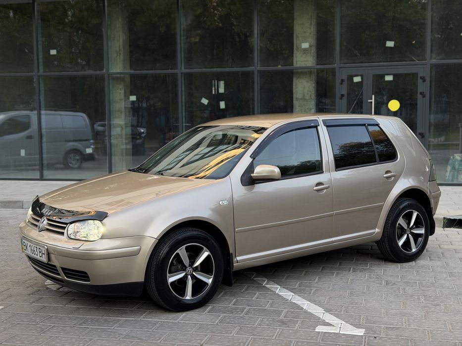 Продам Volkswagen Golf АВТОМАТ