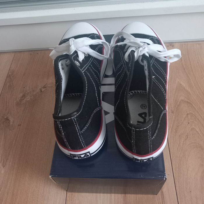Buty FILA trampki nowe chłopięce czarne rozmiar 40