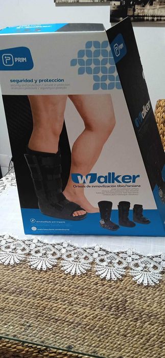 Bota ortopédica com caixa