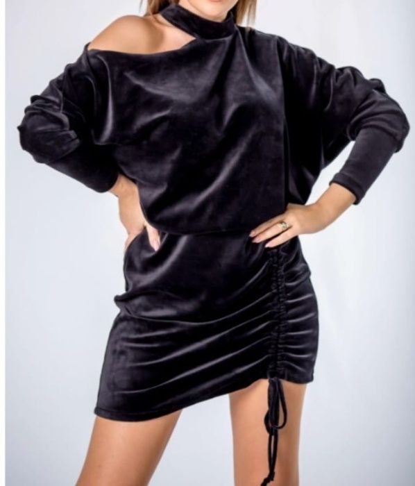 Mała czarna sukienka