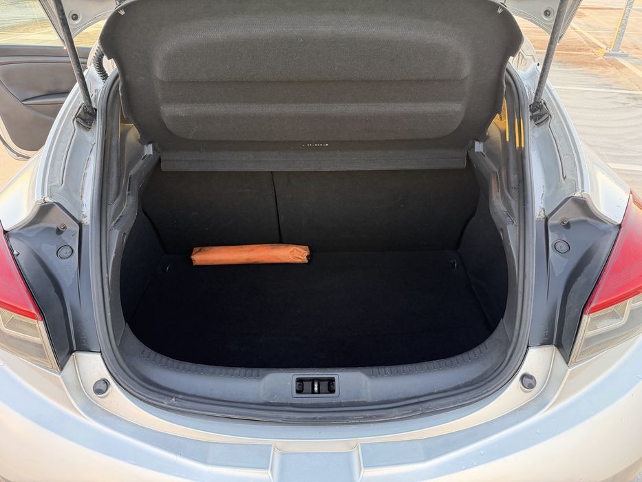 Renault Megane 3 coupe / 1.5 dci