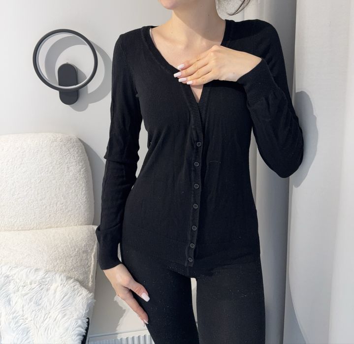 Kardigan czarny damski Bershka