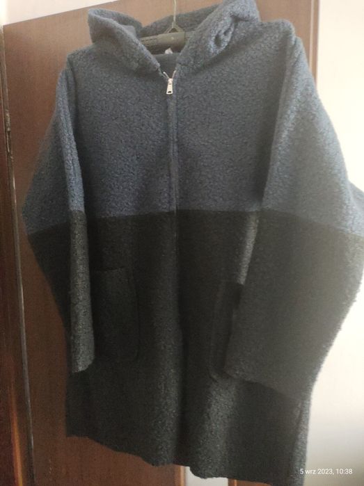 Kurtka damska z bukli na wiosnę