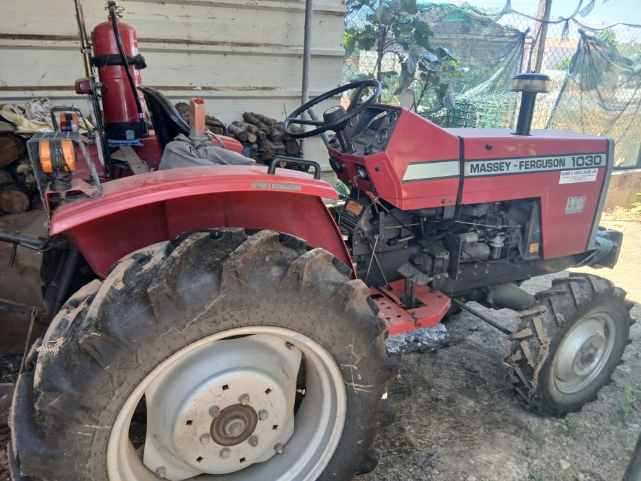Trator impecável