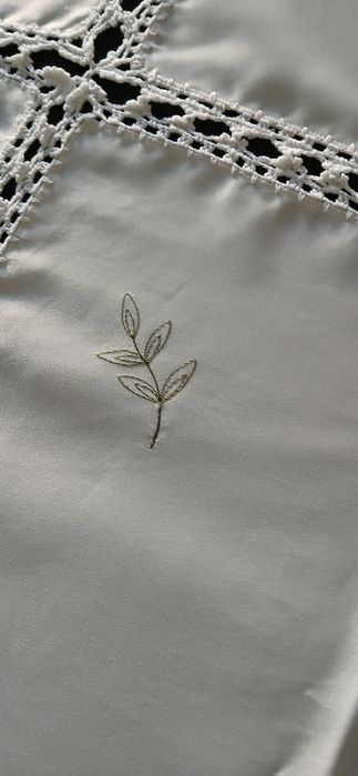 Toalha de mesa, com crochet