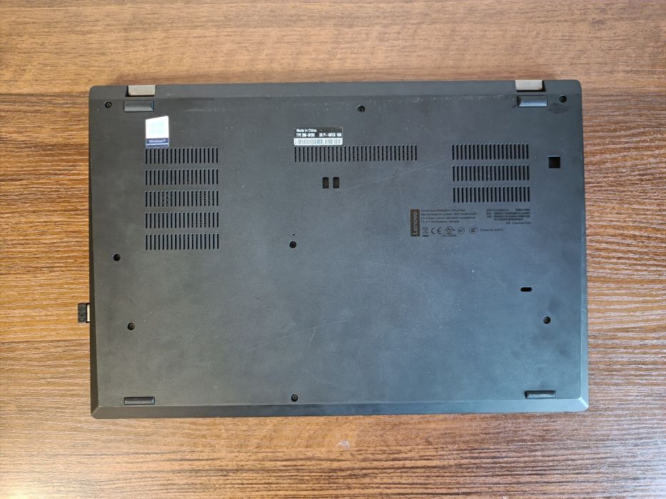 Lenovo ThinkPad P53s 15,6" FHD i7-8565U 24/256Gb NVIDIA P520 ноутбук