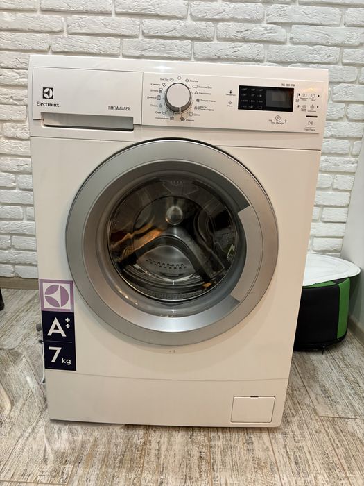 Пральна машина Electrolux