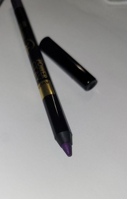 Żelowa kredka do oczu "24 godziny " Ultraviolet