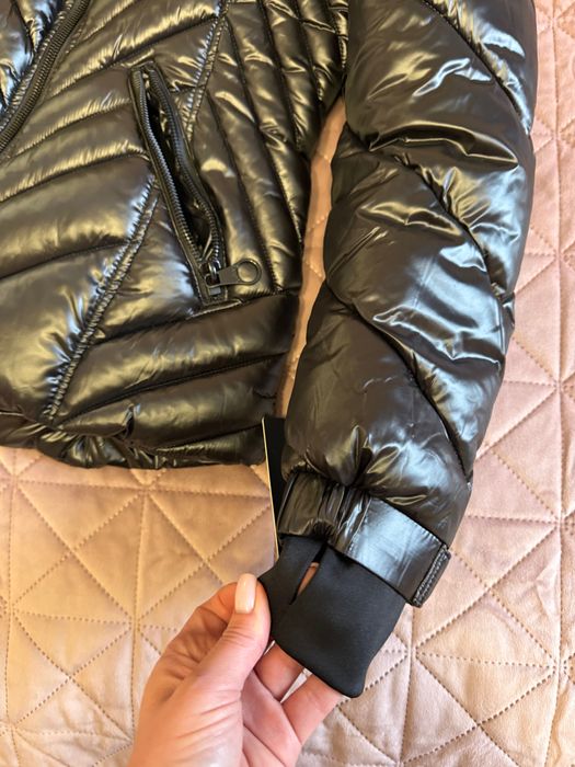 Жіноча куртка guess розмір S-M