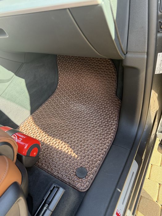 Dywaniki samochodowe 3D EVA dla audi q8 – brązowe, gumowe