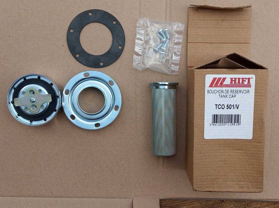 Wlew z sitkiem i korkiem