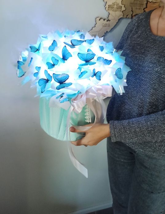 Букет из 55 бабочек. Букет з метеликів. Світильник.