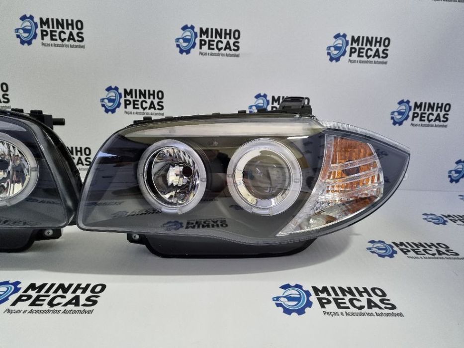 Faróis Angel Eyes BMW Série 1 Fundo Preto