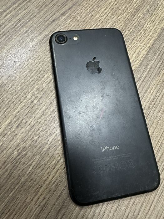 Продам на запчастини Iphone
