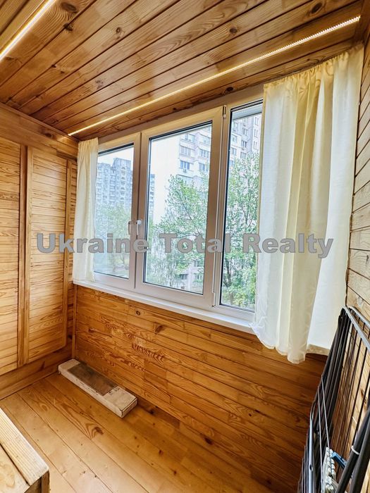 Метро Вирлиця 5хв! 3 кімнатна квартира 73м2! Вулиця Вербицького 34