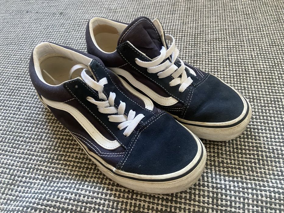 Sapatilhas Vans Old Skool Azuis e Brancas