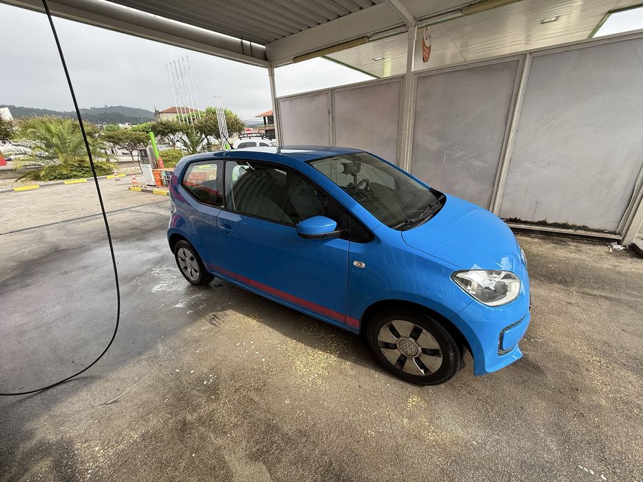 Volkswagen Up 2015