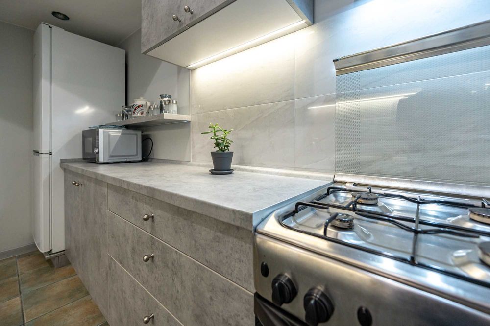 Дім з двориком, центр, море 6014