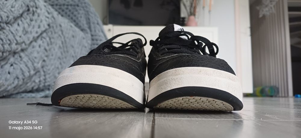 Oryginalne buty ADIDAS rozm. 35,5 – Skóra ekologiczna – Jak NOWE