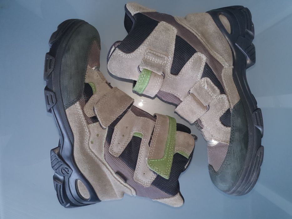 ECCO  детские ботинки р.38