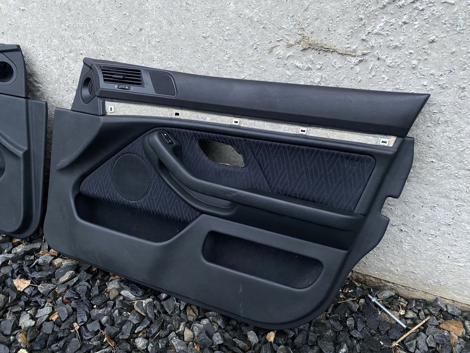 Передні карти БМВ е39 Тканина Карти в двері передні трапчаніBMW e39