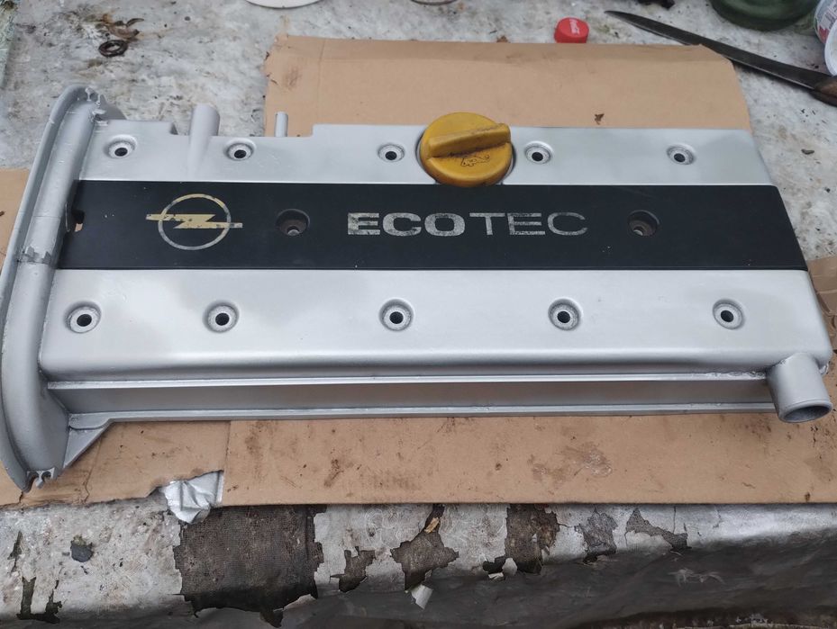 Клапанна кришка Опель вектра в