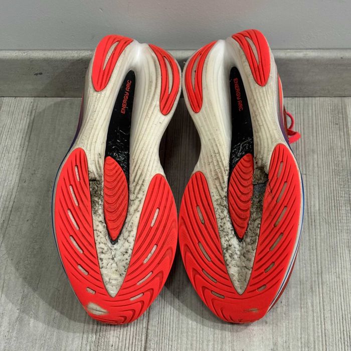 Buty biegowe New Balance FuelCell SC Elite v3 NYC rozm. 42