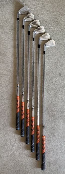 Cleveland CG4 Tour Grips Novos