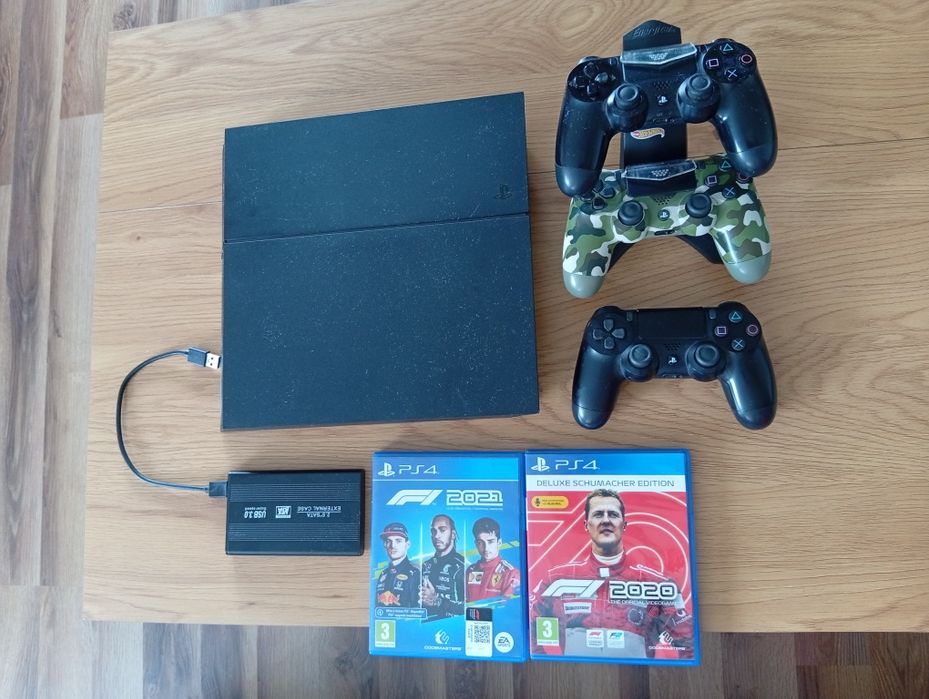 Play Station 4 500gb + dysk 500gb + 3 pady