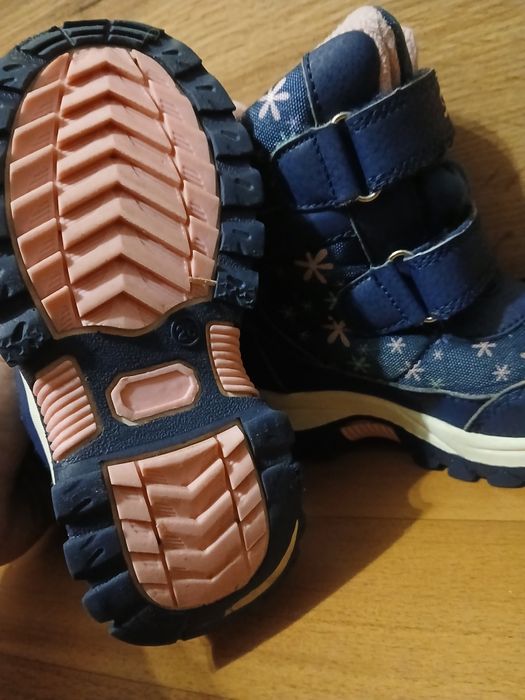 Зимові ботинки для дівчинки