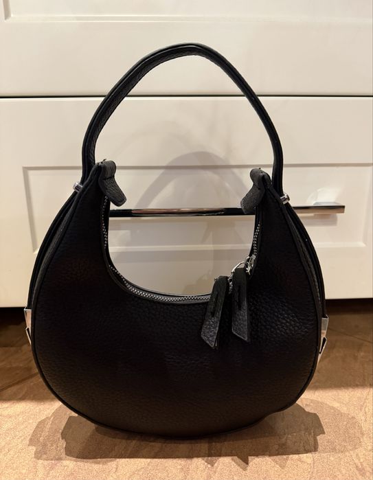 Torebka bagietka czarna Prada Hobo