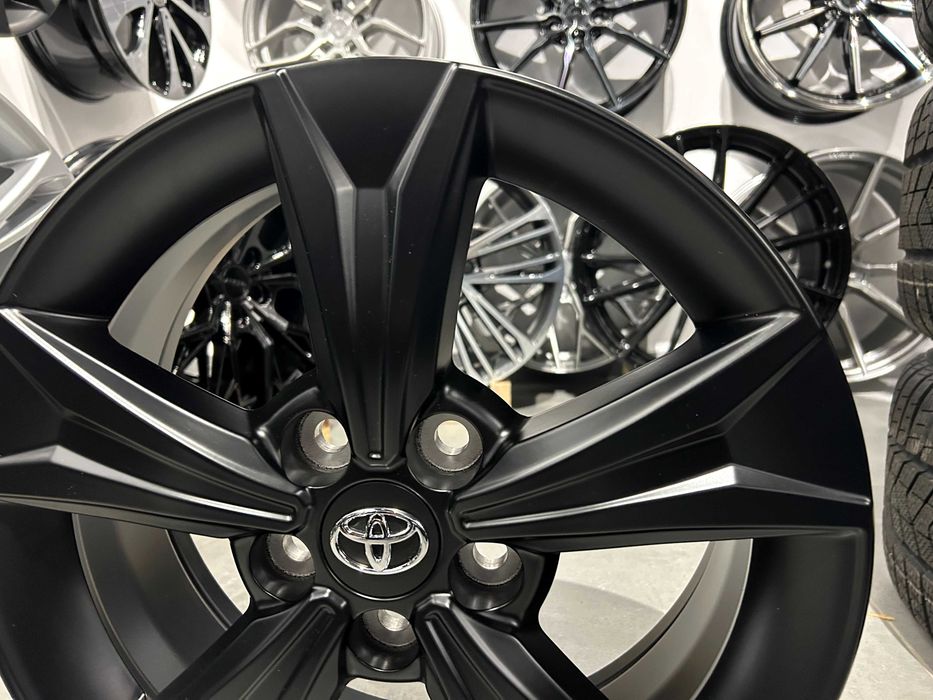 Oryginalne felgi 17 5x114.3 ET45 Toyota CHR I Corolla Cross Lexus UX