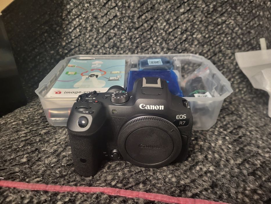 Canon Eos R7 (Nova)