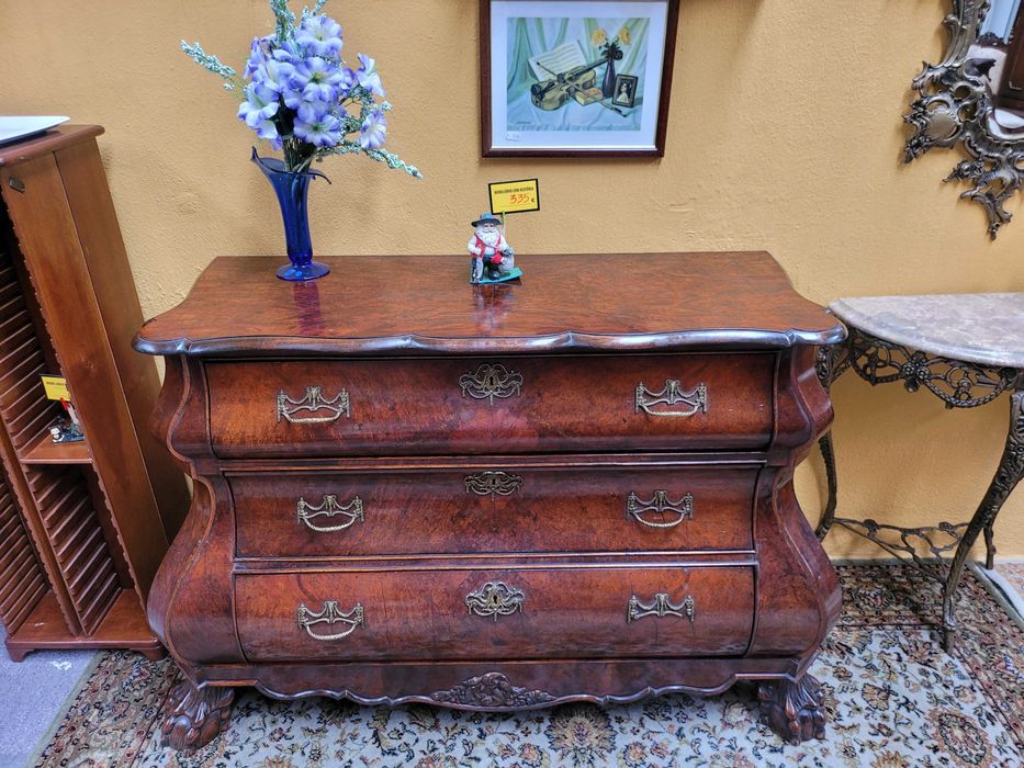 Cómoda muito antiga de barriga - Bom estado g