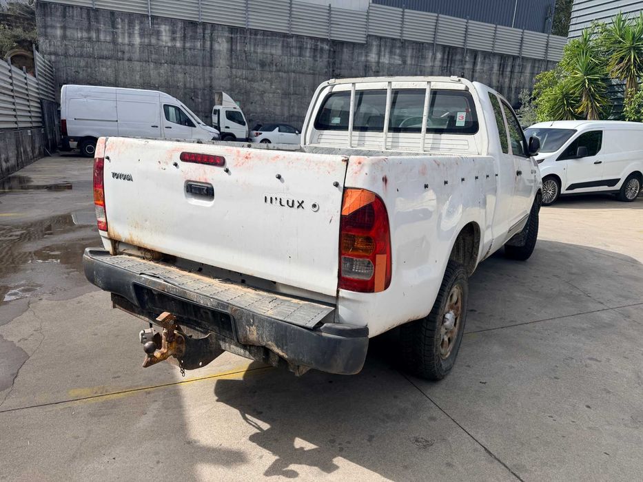 TOYOTA HILUX KING CAB 2.5 D4D 4X4 DE 2010 PARA PEÇAS