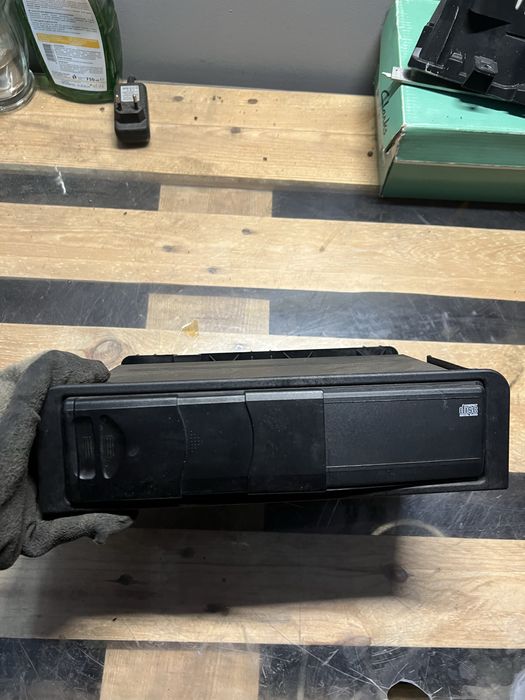 Zmieniarka płyt land rover l322 range rover alpine