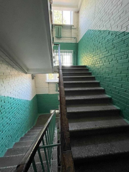 Продаж 2 кімн кв. Сталінка 56 м  Ромоданова (Пугачева )Шевченківський