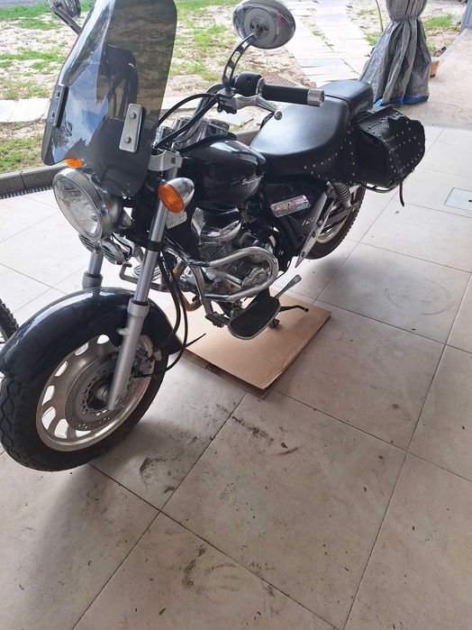 Vender uma moto boa tl:918859565
