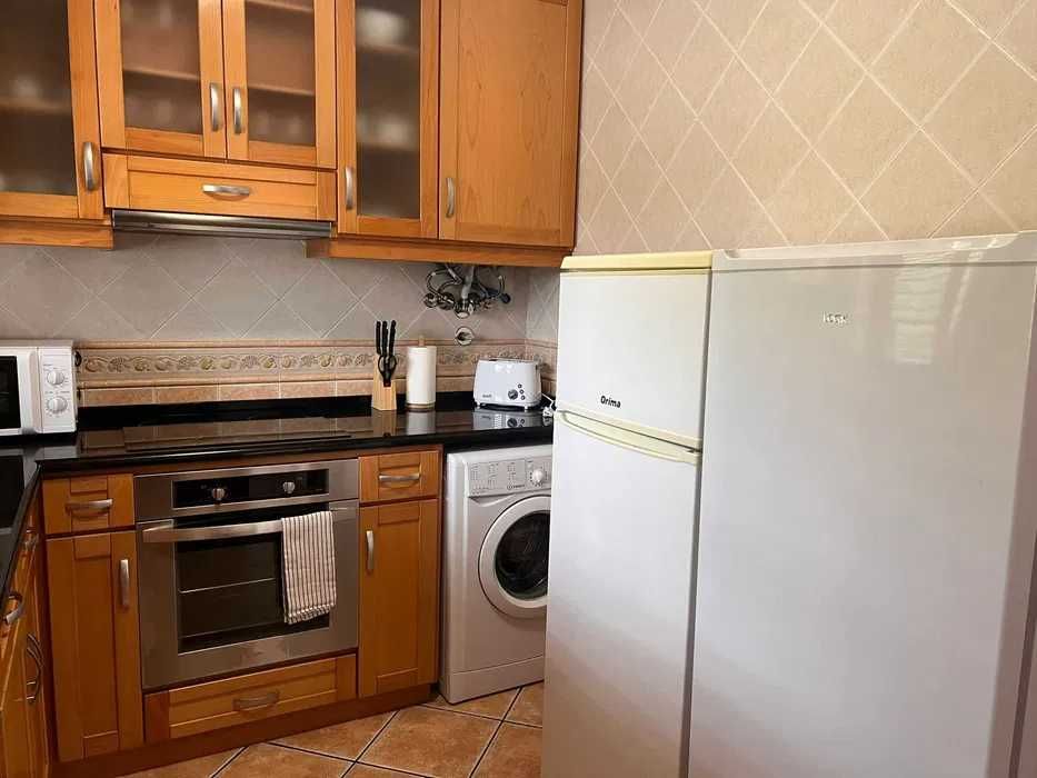 Quarto p/ CASAL ( ou 2 px ) Região Cascais | Despesas incluídas