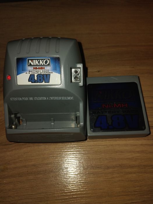 Зарядное устройство NIKKO