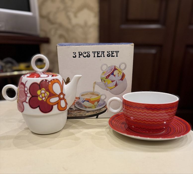 Чайний сервіз, три предмети, 540 мл., яркий