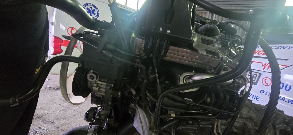 Silnik plus skrzynia sprinter 2.2 OM651