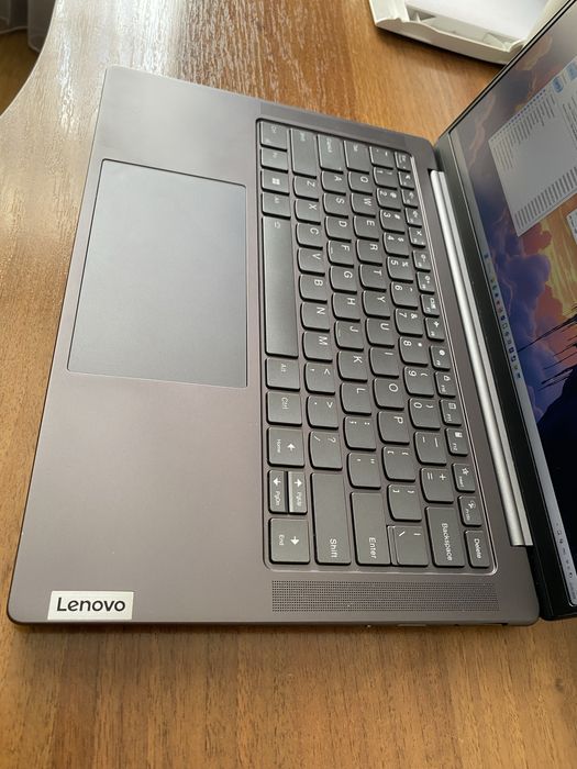 Lenovo Yoga Pro 7 14APH8