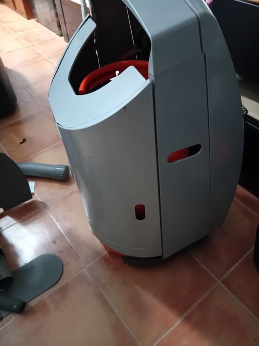 Aquecedor a gás para áreas grandes da Delonghi com botija e redutor