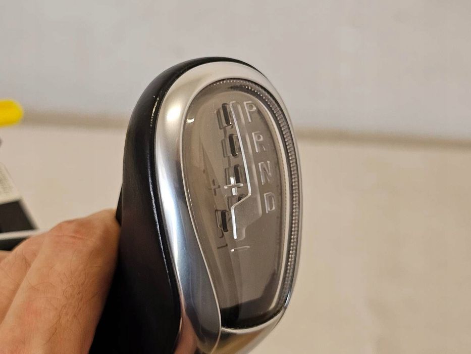 Lewarek gałka zmiany biegów volvo V40 V40 cross country 2012-2019…