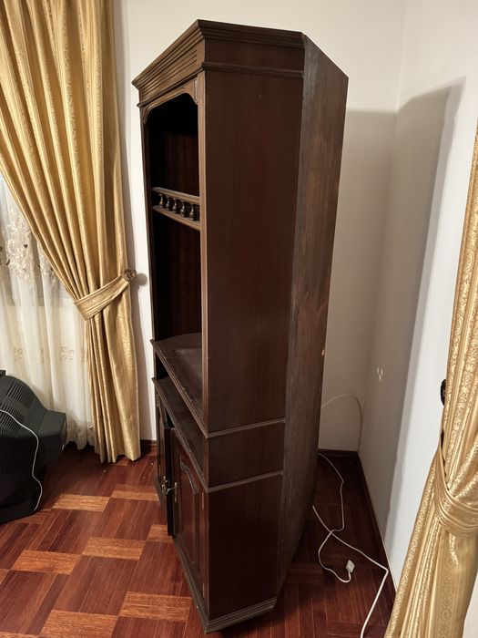 Móvel de canto em madeira maciça – estante / móvel TV clássico