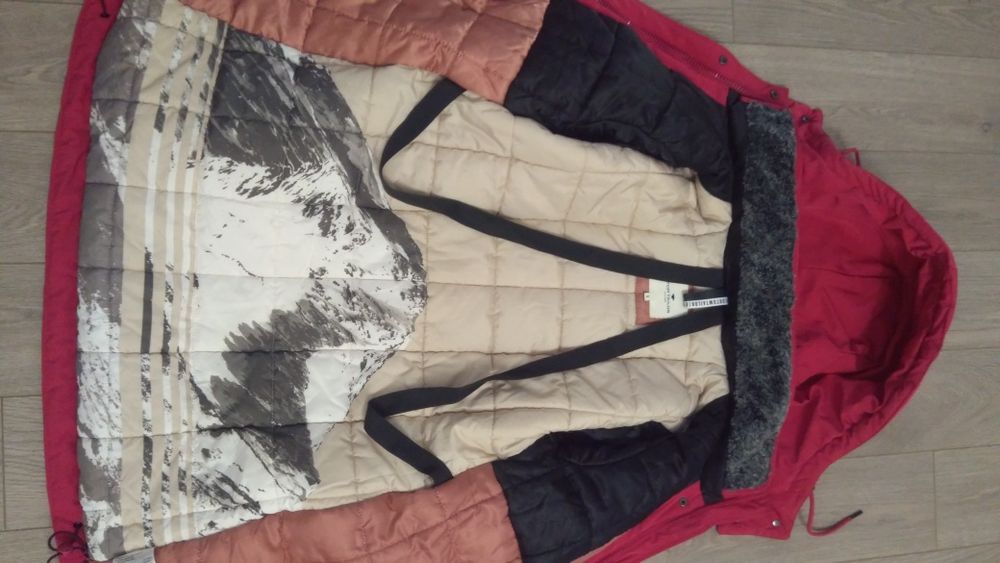 Парка куртка тепла курточка пальто зимове фірмове