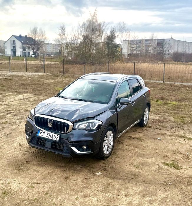 Suzuki SX4 S-Cross 1.4 Benzyna 2018 r Delikatnie Uszkodzony Pali i Jeździ