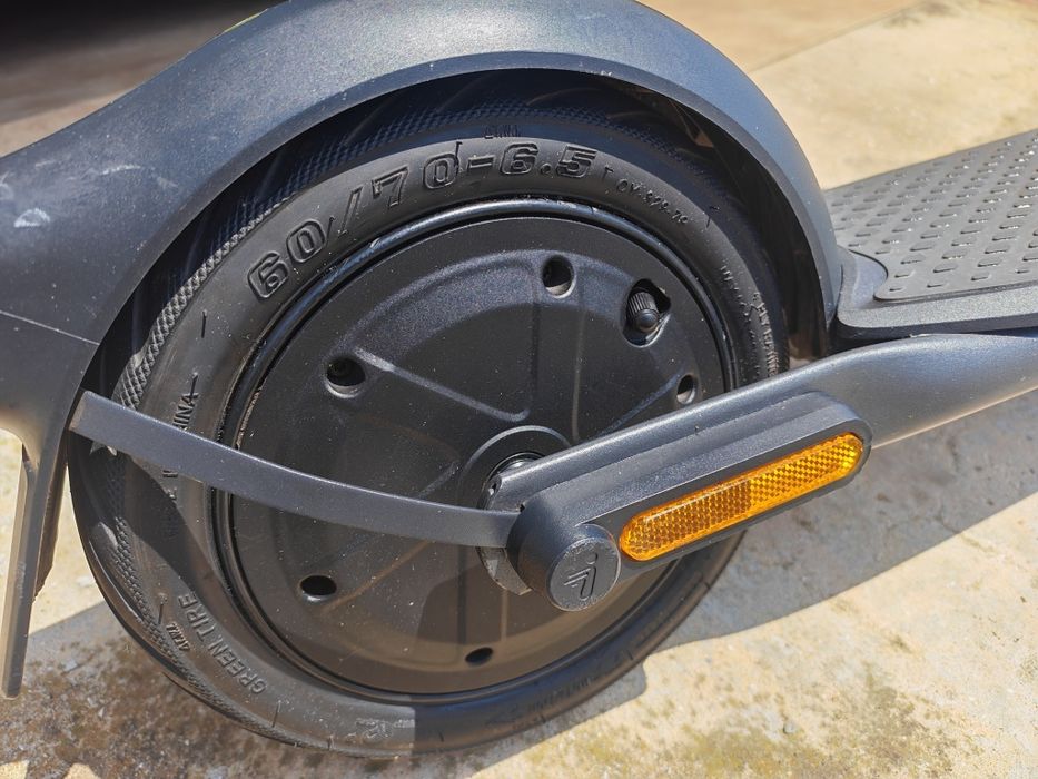 Ninebot Kickscooter F2